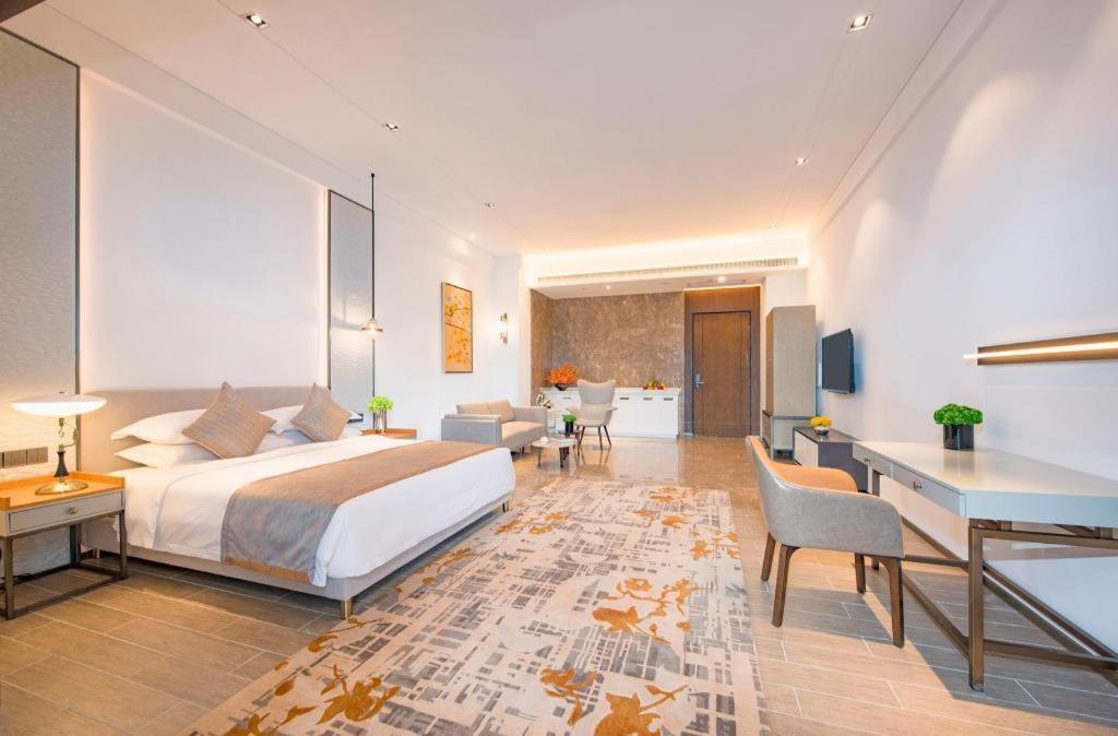Rock Platinum Sea View Hotel Σανυά Εξωτερικό φωτογραφία